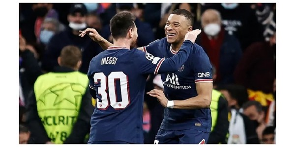 Ronaldinho wspiera Messiego